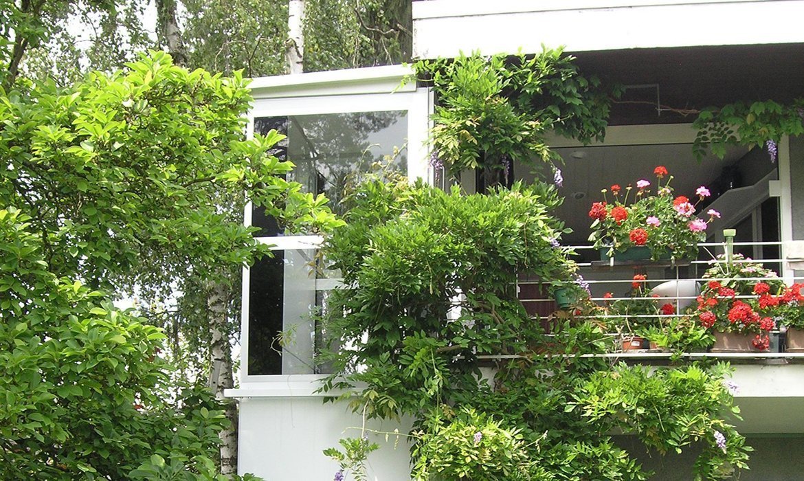 outdoor lift access to terrace